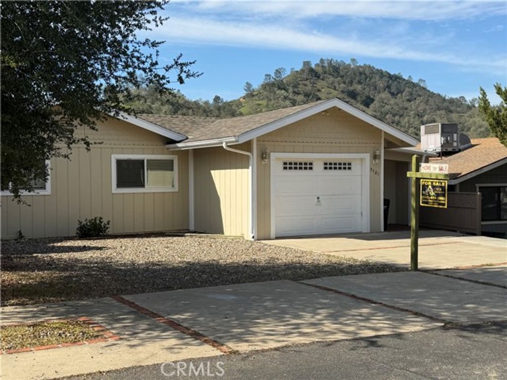 5101 Bluebird Lane, Paso Robles, CA 93446