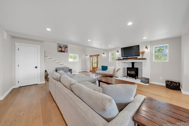 1724 Caprock, Helotes, TX 78023