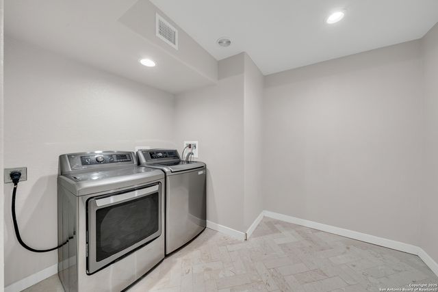 1724 Caprock, Helotes, TX 78023