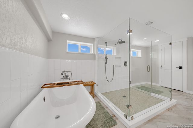 1724 Caprock, Helotes, TX 78023