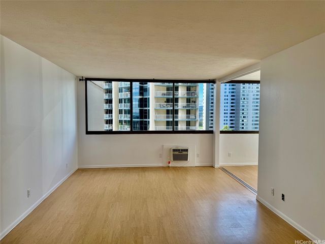 1255 Nuuanu Avenue E1504, Honolulu, HI 96817