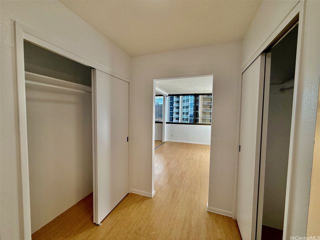 1255 Nuuanu Avenue E1504, Honolulu, HI 96817