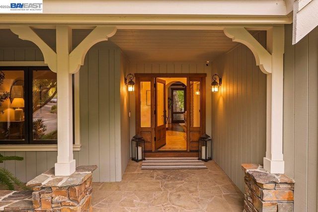 715 Fair Oaks Dr, Alamo, CA 94507