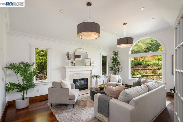 715 Fair Oaks Dr, Alamo, CA 94507