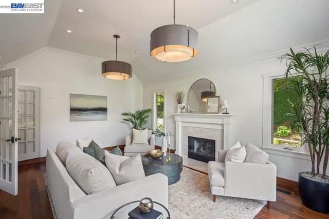 715 Fair Oaks Dr, Alamo, CA 94507