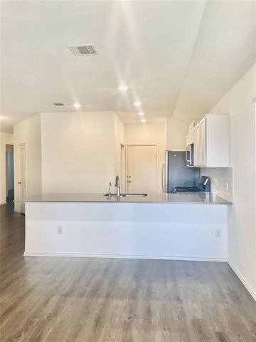 5716 Southerner WAY, Austin, TX 78747