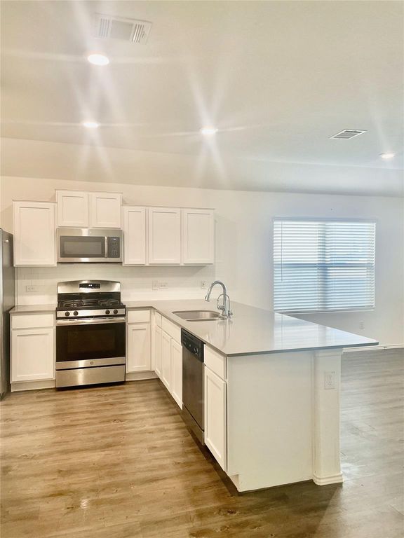 5716 Southerner WAY, Austin, TX 78747
