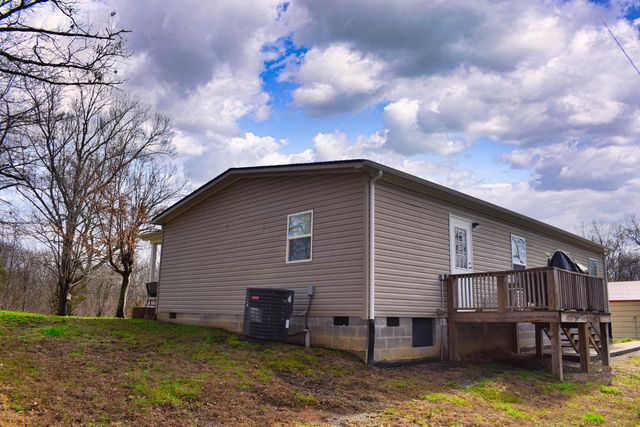 543 Cunningham Lane, Winchester, KY 40391
