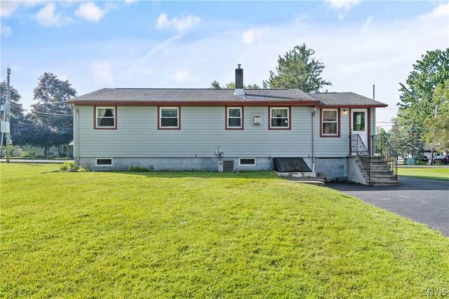 6355 Lakeshore Road, Cicero, NY 13039
