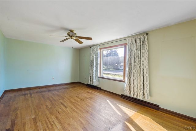 6355 Lakeshore Road, Cicero, NY 13039
