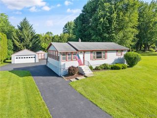 6355 Lakeshore Road, Cicero, NY 13039