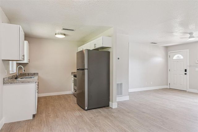 324 QUEEN AVENUE, Oviedo, FL 32765