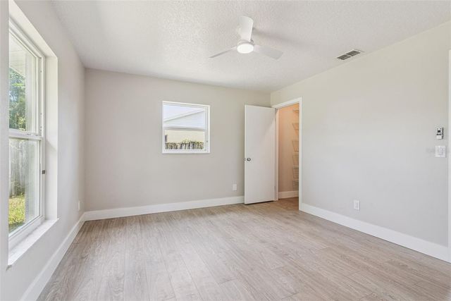 324 QUEEN AVENUE, Oviedo, FL 32765
