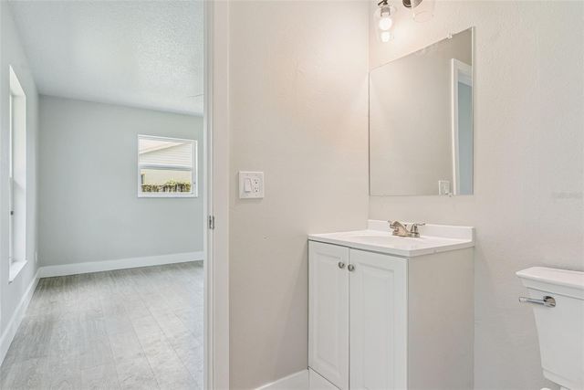 324 QUEEN AVENUE, Oviedo, FL 32765