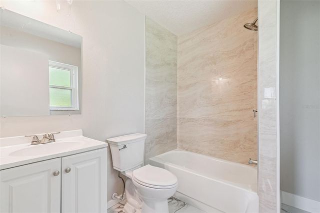 324 QUEEN AVENUE, Oviedo, FL 32765