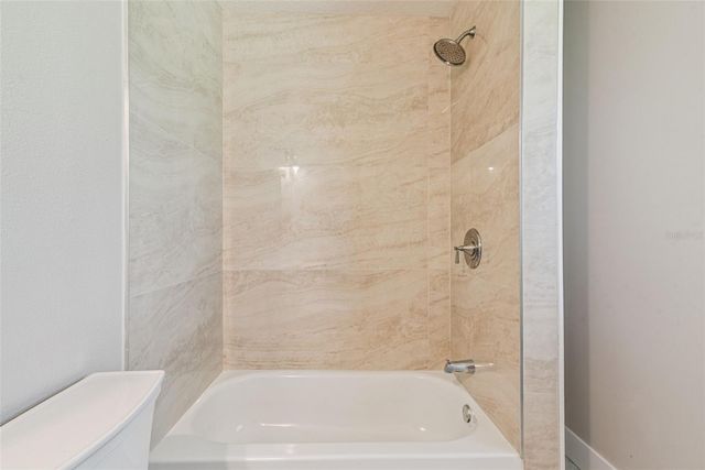 324 QUEEN AVENUE, Oviedo, FL 32765