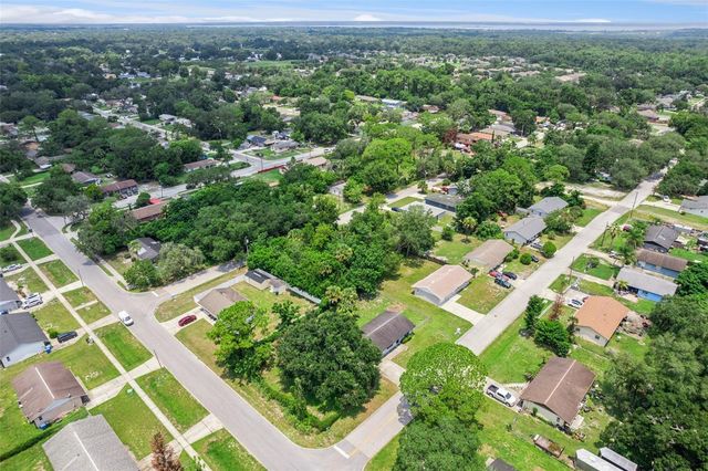 324 QUEEN AVENUE, Oviedo, FL 32765