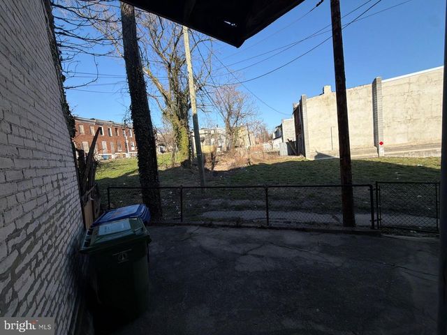 33 S CALVERTON RD, Baltimore, MD 21223