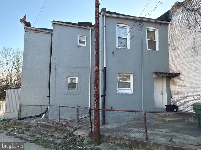 33 S CALVERTON RD, Baltimore, MD 21223