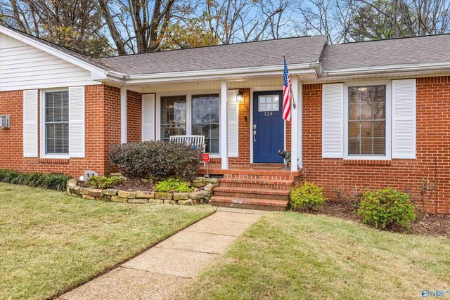 124 Robin Lane, Huntsville, AL 35802