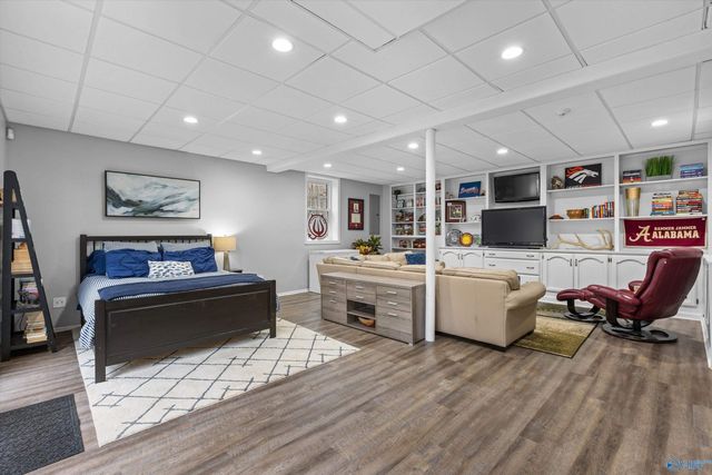 124 Robin Lane, Huntsville, AL 35802