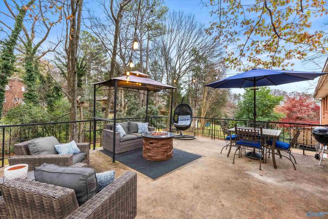 124 Robin Lane, Huntsville, AL 35802