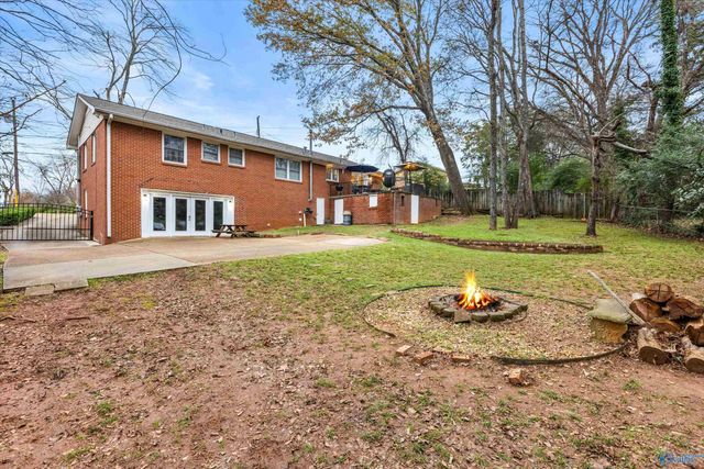 124 Robin Lane, Huntsville, AL 35802