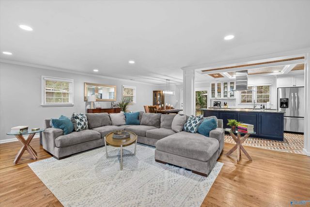 124 Robin Lane, Huntsville, AL 35802