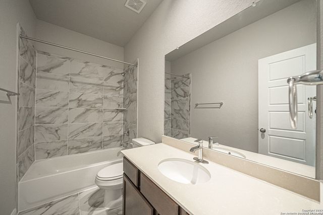 10151 Bussang Dr, Schertz, TX 78154