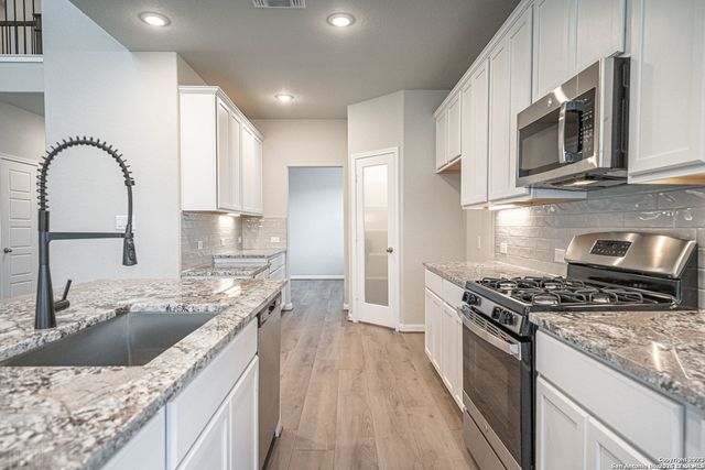 10151 Bussang Dr, Schertz, TX 78154
