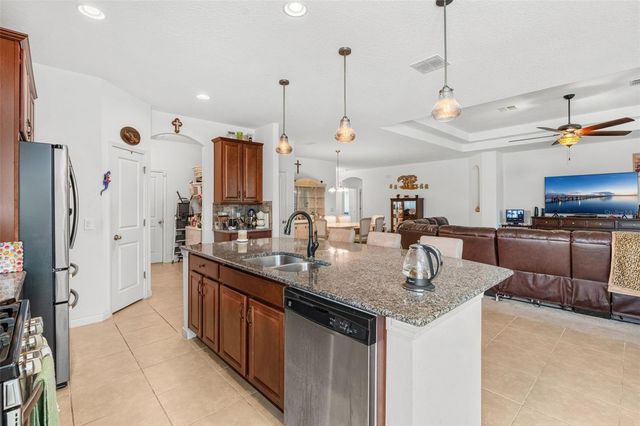2085 LULA ROAD, Minneola, FL 34715