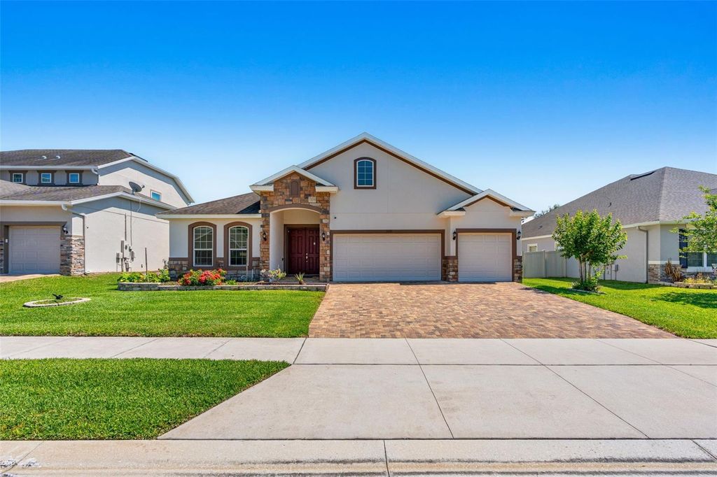 2085 LULA ROAD, Minneola, FL 34715