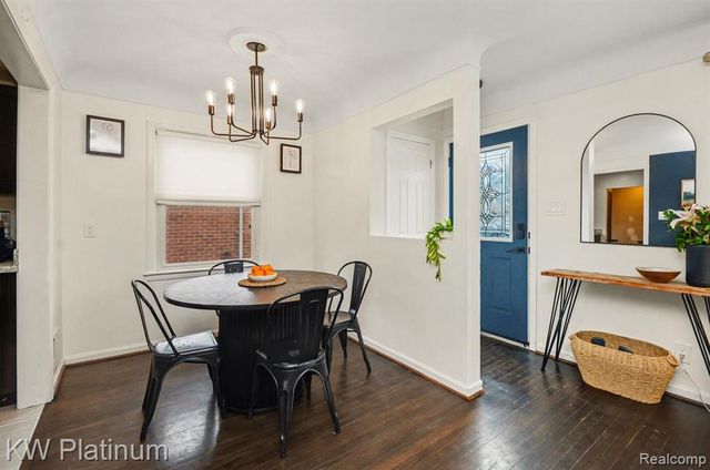 20119 Meier Road, Saint Clair Shores, MI 48081