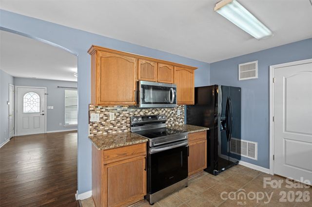 7117 Angela Marie Court, Charlotte, NC 28215