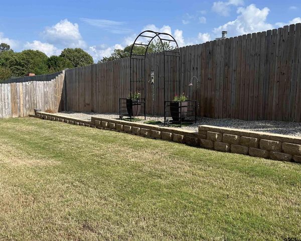 815 E Grande Blvd Q-101, Tyler, TX 75703