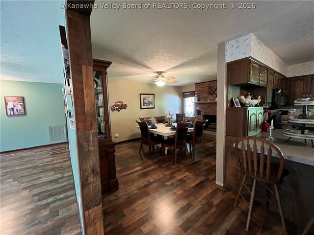 4409 Chesterfield Avenue, Charleston, WV 25304