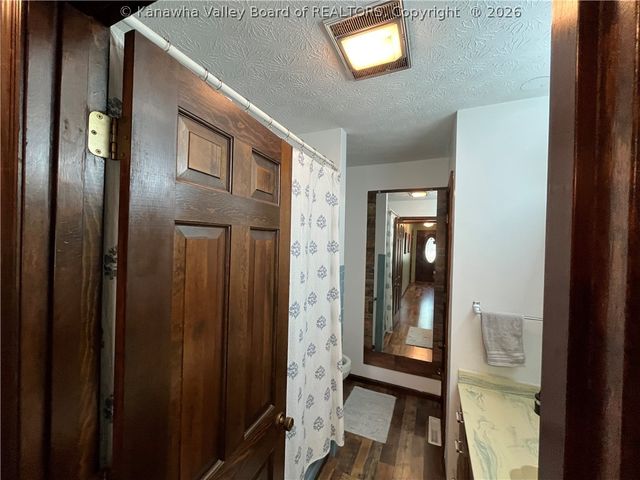 4409 Chesterfield Avenue, Charleston, WV 25304