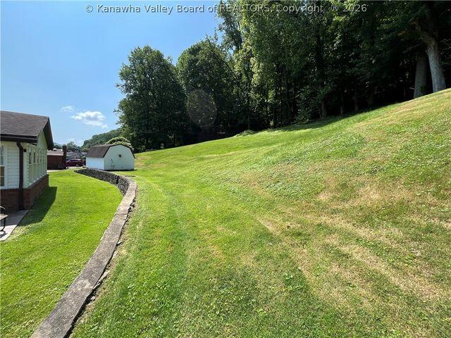 4409 Chesterfield Avenue, Charleston, WV 25304