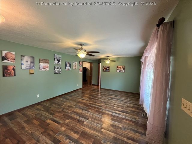4409 Chesterfield Avenue, Charleston, WV 25304