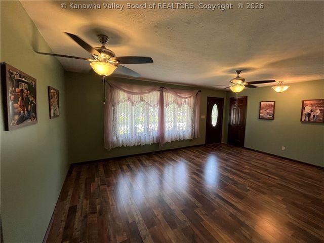 4409 Chesterfield Avenue, Charleston, WV 25304