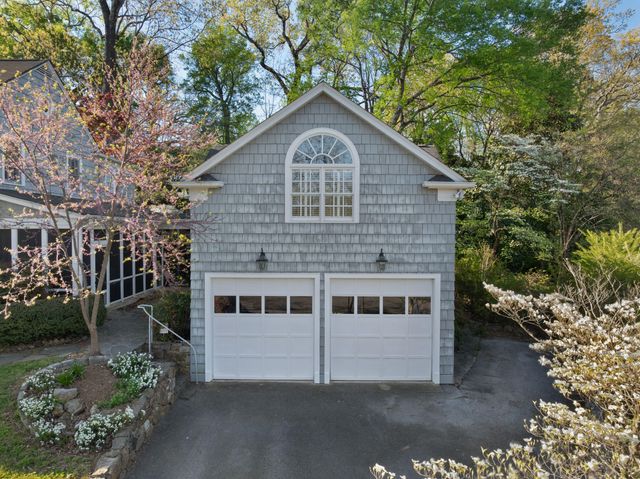 1608 Hillcrest Road, Chattanooga, TN 37405
