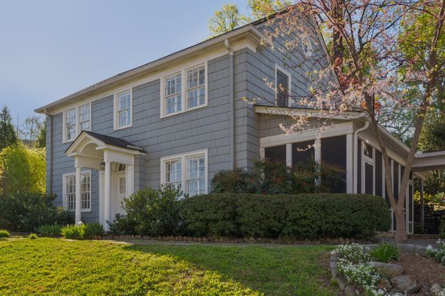 1608 Hillcrest Road, Chattanooga, TN 37405