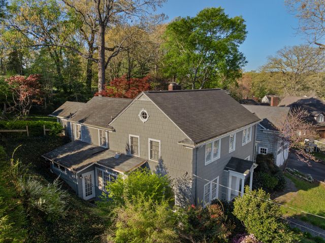 1608 Hillcrest Road, Chattanooga, TN 37405