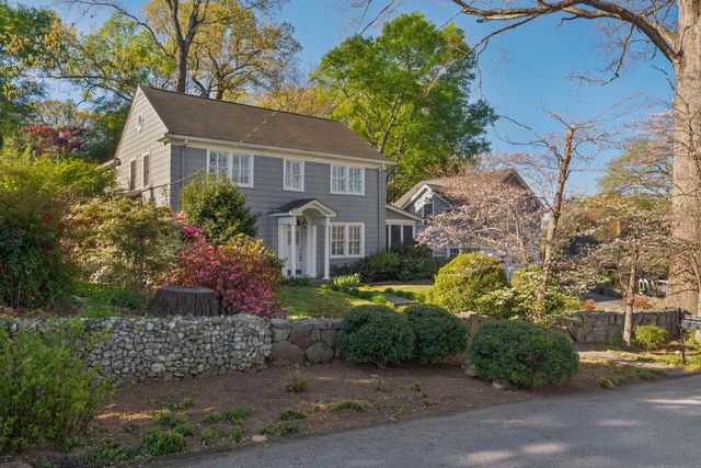 1608 Hillcrest Road, Chattanooga, TN 37405