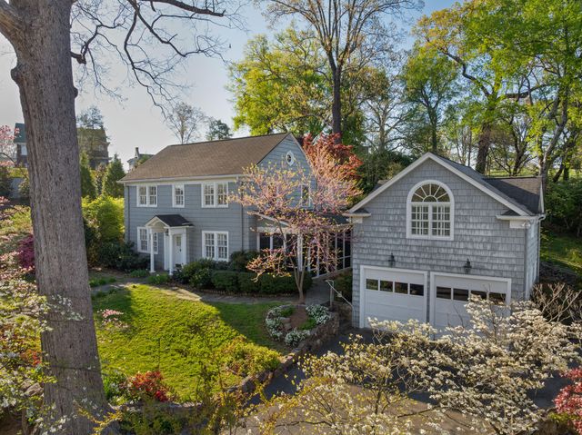 1608 Hillcrest Road, Chattanooga, TN 37405
