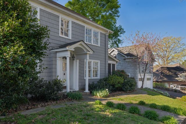 1608 Hillcrest Road, Chattanooga, TN 37405
