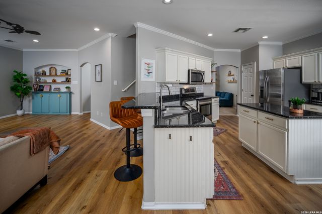 4448 TAYLORS BND, San Antonio, TX 78247