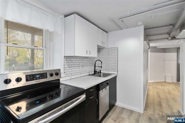 1283 Valley Road 7, Montclair, NJ 07043