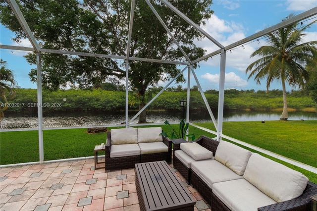 251 NW 151st Avenue, Pembroke Pines, FL 33028