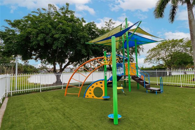 251 NW 151st Avenue, Pembroke Pines, FL 33028